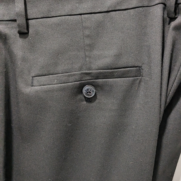 Kenneth Cole men's dress pants. Black, 38/32. - Picture 7 of 9